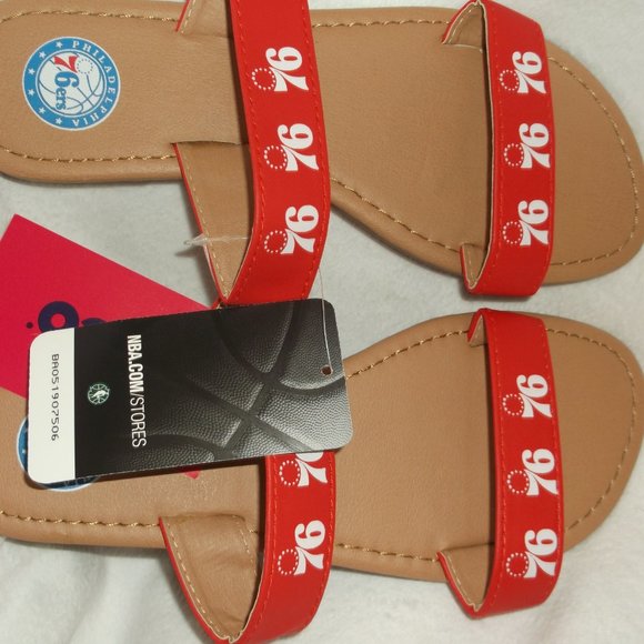 NWT - Philadelphia 76ers Double Strap Sandals - Small (5/6) - Picture 2 of 8